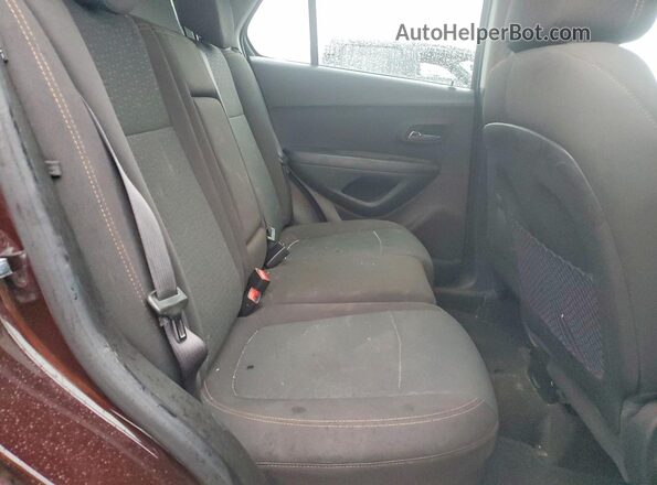 KL7CJNSB6MB354893 2021 CHEVROLET TRAX Maroon Rear interior view