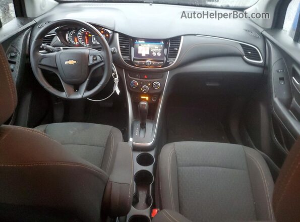KL7CJNSB6MB354893 2021 CHEVROLET TRAX Maroon Dashboard view