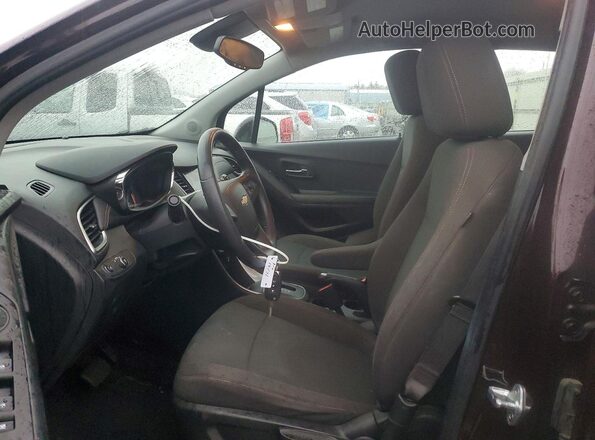 KL7CJNSB6MB354893 2021 CHEVROLET TRAX Maroon Front interior view