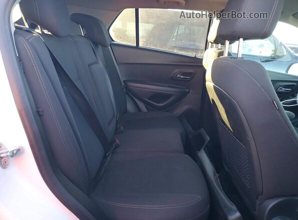 KL7CJNSM3MB361270 2021 CHEVROLET TRAX Белый Вид задней части салона
