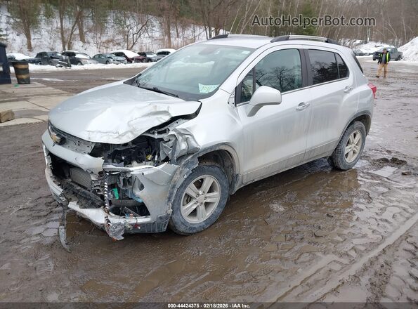 KL7CJPSB2LB007362 2020 CHEVROLET TRAX Серебряный Передняя левая четверть