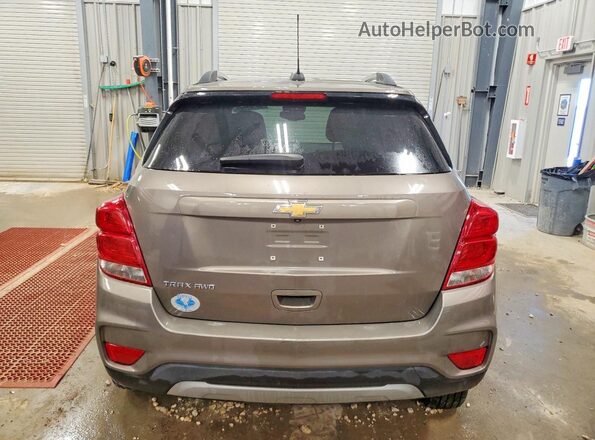 KL7CJPSM4MB371396 2021 CHEVROLET TRAX Коричневый Вид сзади