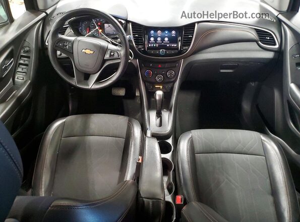 KL7CJPSM4MB371396 2021 CHEVROLET TRAX Коричневый Вид панели приборов