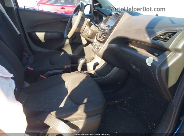 KL8CB6SA2NC032415 2022 CHEVROLET SPARK Синий Вид салона спереди