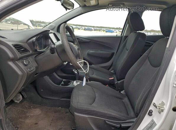 KL8CB6SAXGC649337 2016 CHEVROLET SPARK Белый Вид салона спереди