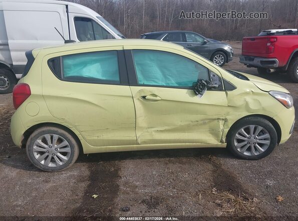 KL8CD6SA9JC424831 2018 CHEVROLET SPARK Желтый Вид спереди