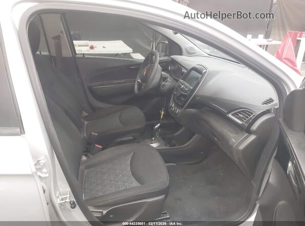 KL8CD6SAXLC419768 2020 CHEVROLET SPARK Серый Вид салона спереди