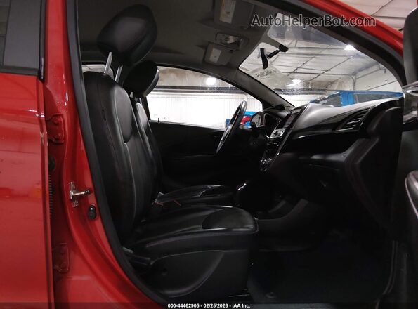 KL8CH6SA2KC703396 2019 CHEVROLET SPARK Красный Вид салона спереди