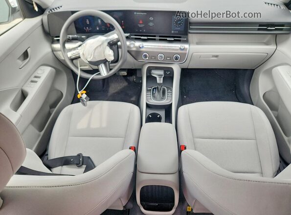 KM8HA3AB6TU371643 2026 HYUNDAI KONA Белый Вид панели приборов