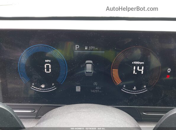 KM8HACAB3RU102637 2024 HYUNDAI KONA Белый Вид задних сидений