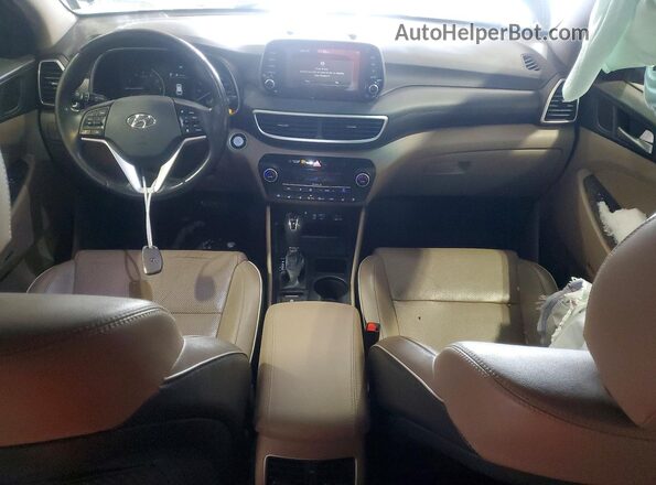 KM8J33AL0KU045744 2019 HYUNDAI TUCSON Черный Вид панели приборов