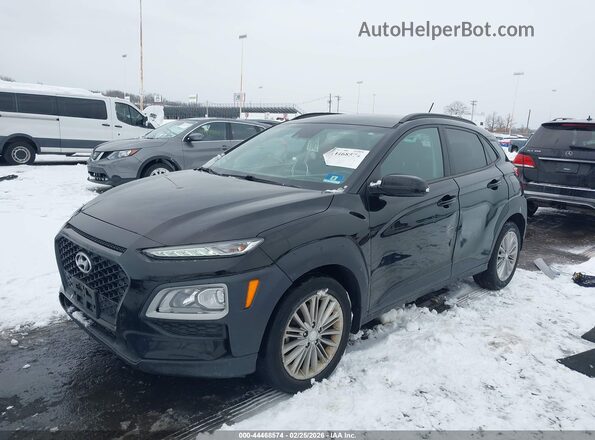 KM8K2CAA1LU577169 2020 HYUNDAI KONA Черный Передняя левая четверть