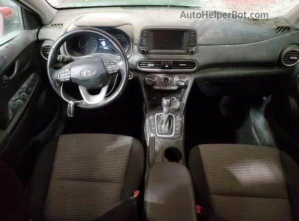 KM8K2CAA3MU607936 2021 HYUNDAI KONA Красный Вид панели приборов