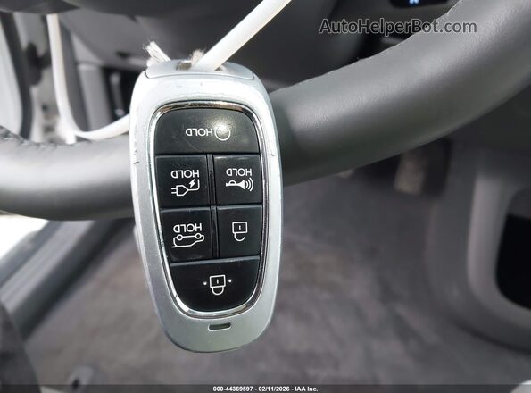 KM8KNDAF0NU083364 2022 HYUNDAI IONIQ 5 Белый Вид панели приборов