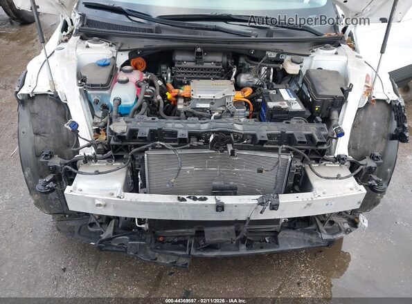 KM8KNDAF0NU083364 2022 HYUNDAI IONIQ 5 Белый Вид сзади