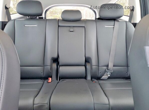 KM8MUFS33TA013139 2026 HYUNDAI IONIQ Белый Вид задних сидений