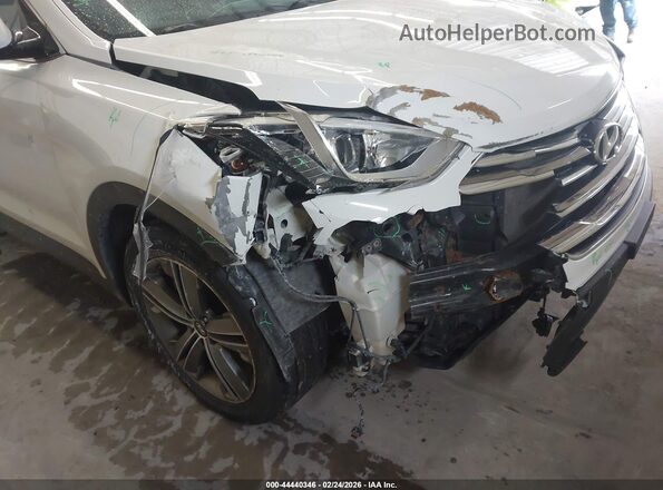 KM8SRDHF4GU138072 2016 HYUNDAI SANTA FE Белый Вид спереди