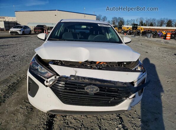 KMHC65LC4HU042153 2017 HYUNDAI IONIQ White Widok z przodu
