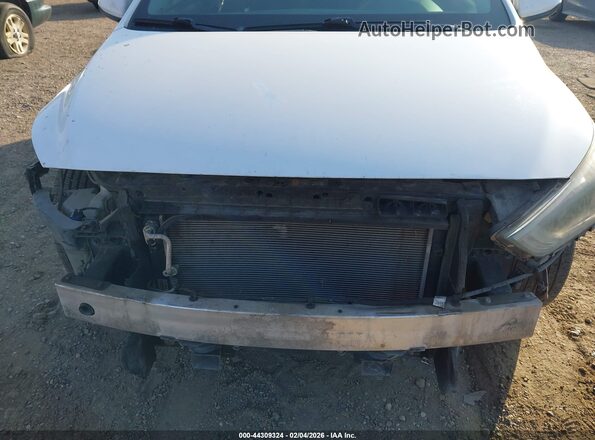 KMHC65LC5HU037348 2017 HYUNDAI IONIQ HYBRID Белый Вид спереди