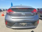 2018 Hyundai Ioniq Blue Silver vin: KMHC65LC7JU065447