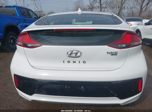 KMHC65LC8JU076229 2018 HYUNDAI IONIQ HYBRID White 