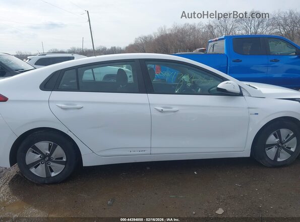 KMHC65LC8JU076229 2018 HYUNDAI IONIQ HYBRID White სალონის 360-გრადუსიანი ხედი