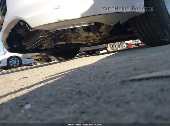KMHC65LC9JU065305 2018 HYUNDAI IONIQ HYBRID Серебряный Вид спереди