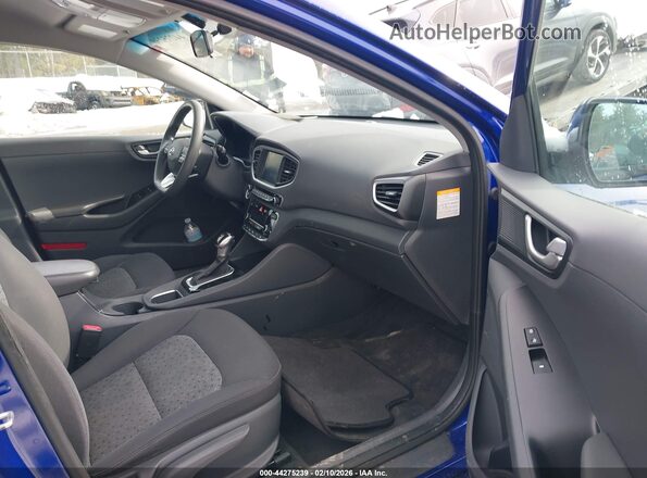 KMHC65LCXKU134374 2019 HYUNDAI IONIQ HYBRID Синий Вид салона спереди