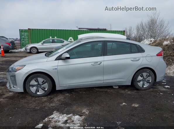 KMHC65LCXKU149568 2019 HYUNDAI IONIQ HYBRID Серебряный Панорамный вид салона 360°