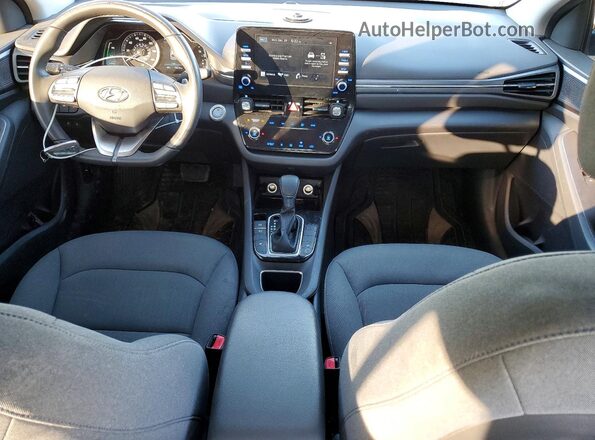 KMHC65LD8MU257103 2021 HYUNDAI IONIQ Угольный Вид панели приборов
