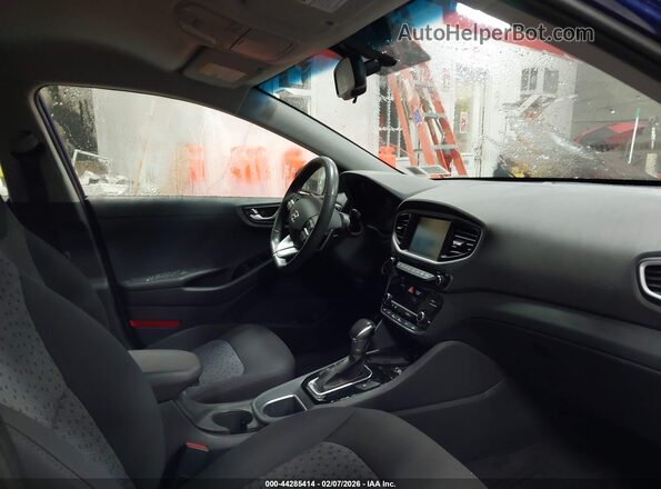 KMHC65LDXKU183941 2019 HYUNDAI IONIQ PLUG-IN HYBRID Blue Widok wnętrza z przodu