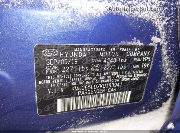 KMHC65LDXKU183941 2019 HYUNDAI IONIQ PLUG-IN HYBRID Blue Widok komory silnika