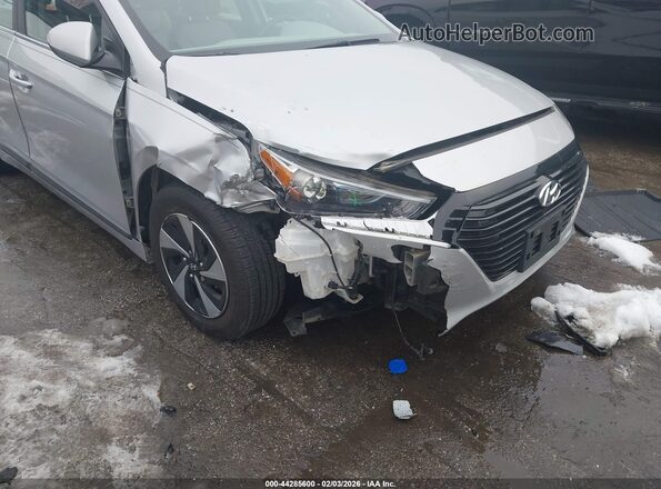 KMHC75LC4HU047902 2017 HYUNDAI IONIQ HYBRID Белый Вид спереди