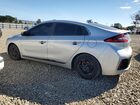 2018 Hyundai Ioniq Sel Silver vin: KMHC75LC7JU063078