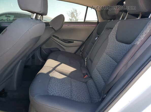 KMHC75LC7JU063078 2018 HYUNDAI IONIQ Silver Vista de los asientos traseros