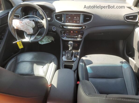 KMHC85LC1KU111026 2019 HYUNDAI IONIQ Красный Вид панели приборов