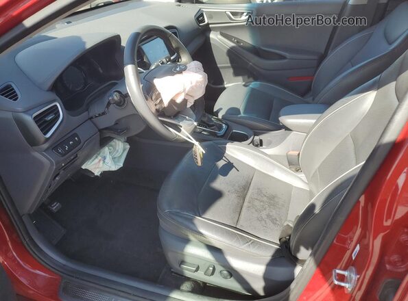 KMHC85LC1KU111026 2019 HYUNDAI IONIQ Красный Вид салона спереди