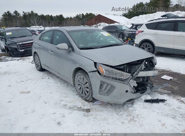 KMHC85LJXLU061386 2020 HYUNDAI IONIQ ELECTRIC Серебряный Передняя правая четверть