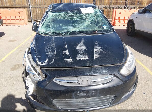 KMHCT4AE5HU313180 2017 HYUNDAI ACCENT Черный Вид спереди