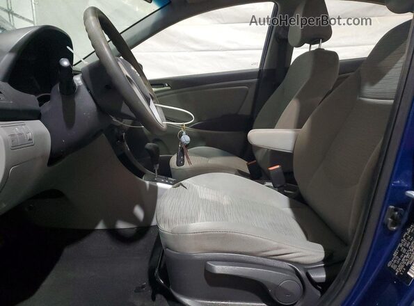 KMHCT4AE8GU028360 2016 HYUNDAI ACCENT Синий Вид салона спереди