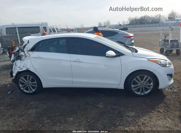 KMHD35LH4HU360329 2017 HYUNDAI ELANTRA GT Белый Панорамный вид салона 360°