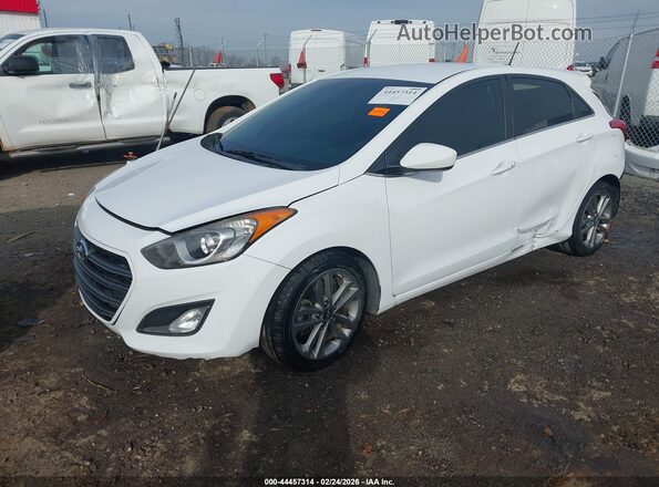 KMHD35LH4HU360329 2017 HYUNDAI ELANTRA GT Белый Передняя левая четверть