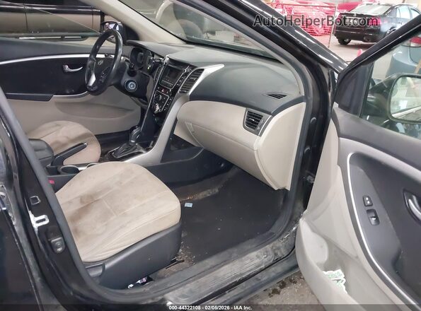 KMHD35LHXGU266261 2016 HYUNDAI ELANTRA GT Черный Вид салона спереди