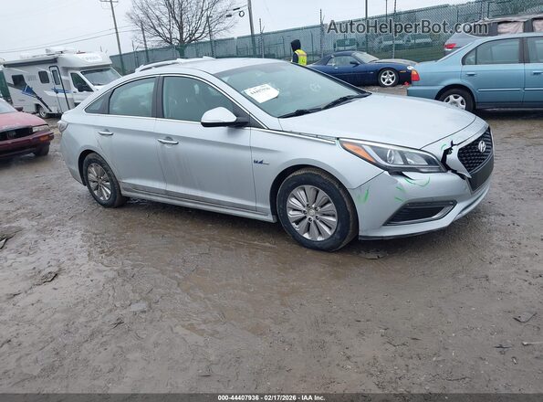 KMHE24L12HA058236 2017 HYUNDAI SONATA HYBRID Серебряный Передняя правая четверть