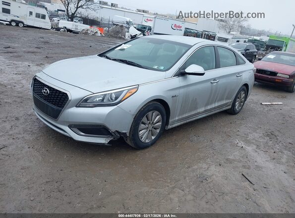 KMHE24L12HA058236 2017 HYUNDAI SONATA HYBRID Серебряный Передняя левая четверть