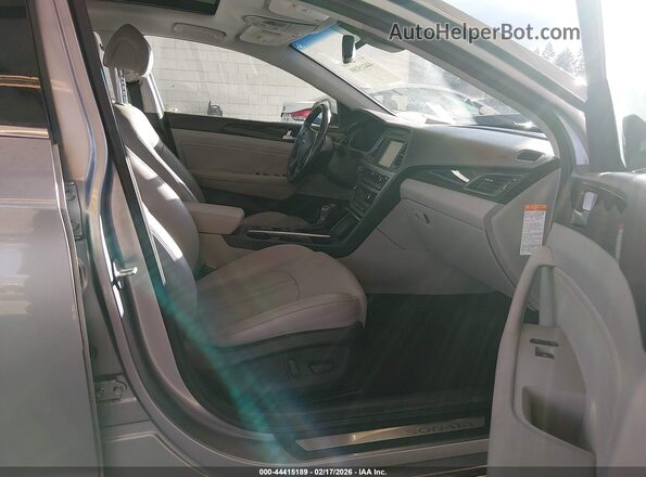 KMHE34L16GA014638 2016 HYUNDAI SONATA HYBRID Серебряный Вид салона спереди