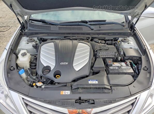 KMHFG4JG7GA513514 2016 HYUNDAI AZERA Silver Widok wnętrza z tyłu