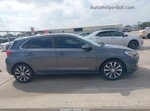 KMHH35LEXJU017814 2018 HYUNDAI ELANTRA GT Gray Vista interior trasera