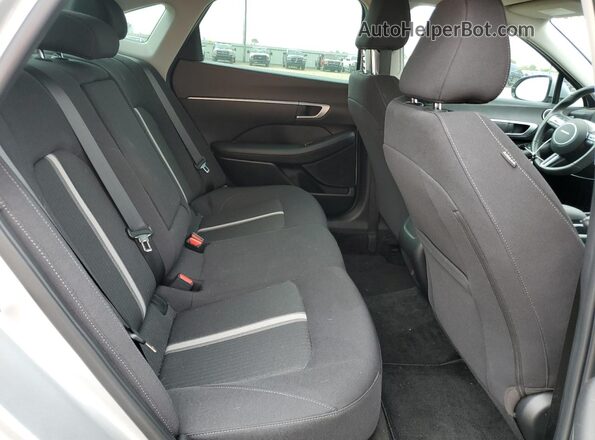KMHL14JA4RA413972 2024 HYUNDAI SONATA Silver Widok tylnych siedzeń