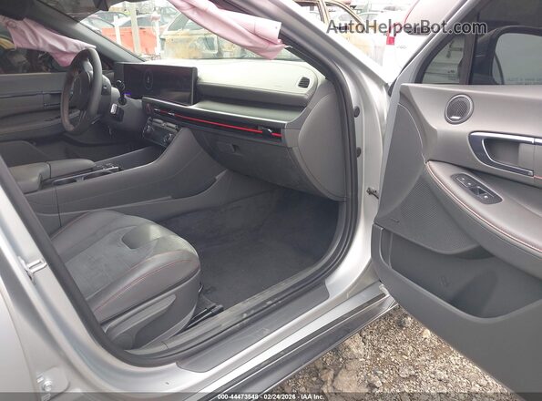 KMHL54JC4RA351849 2024 HYUNDAI SONATA Gray Вид салону спереду
